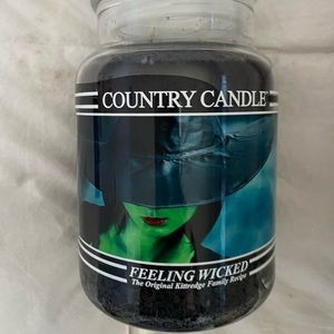 Feeling Wicked 🎃🎃 Kringle Country Candle